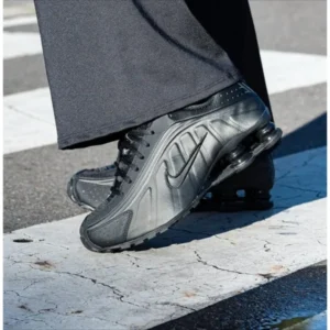 Premium Nike Shox R4 Shoes Triple Black For Men (SUP1074) - stayhit.in