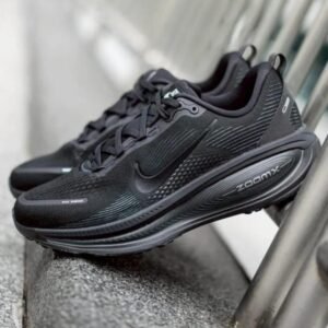 Premium Nike Vomero 18 Shoes Triple Black For Men (SUP3503) - stayhit.in