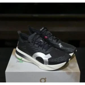 Premium On Cloudboom Strike Shoes Black White For Men (SUP1421) - stayhit.in