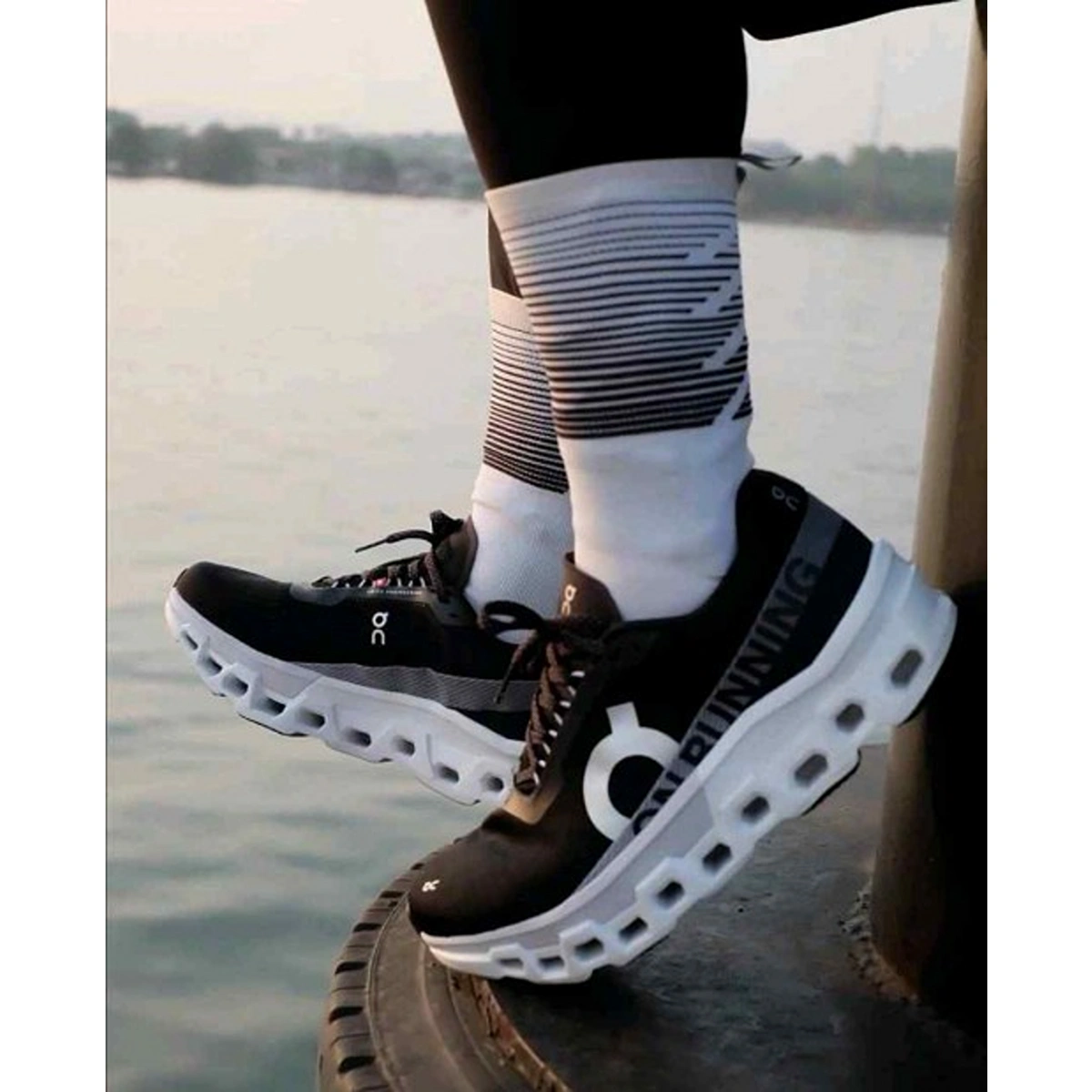 Premium On Cloudmonster 2 Shoes Black Frost For Men (SUP1661) - stayhit.in Premium On Cloudmonster 2 Shoes Black Frost For Men (SUP1661) - stayhit.in