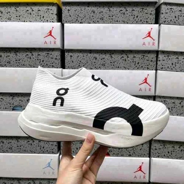 Premium On Running Cloudboom Shoes Strike Ls White Black For Men (SUP1210) - stayhit.in