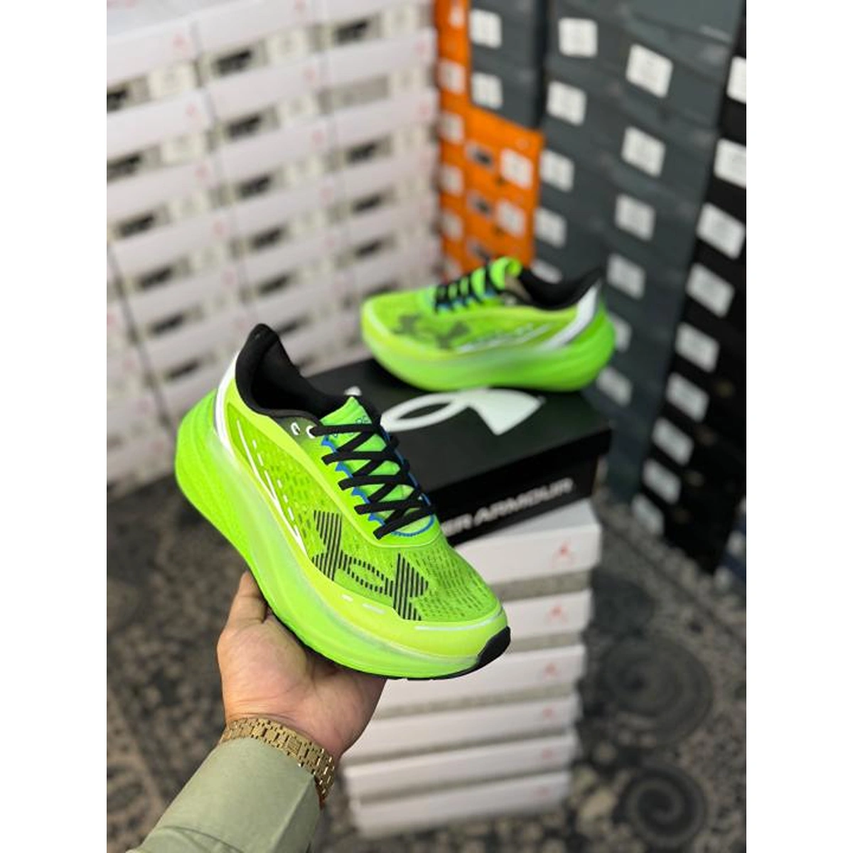Premium Under Armour Velocity Shoes Elite 2 Neon Green For Men (SUP3157) - stayhit.in Premium Under Armour Velocity Shoes Elite 2 Neon Green For Men (SUP3157) - stayhit.in