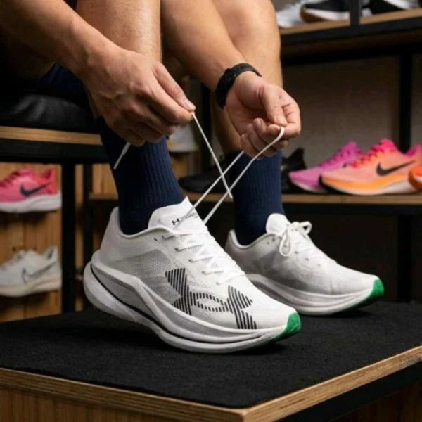 Premium Under Armour Velocity Shoes Elite 3 White For Men (SUP1793) - stayhit.in Premium Under Armour Velocity Shoes Elite 3 White For Men (SUP1793) - stayhit.in