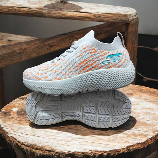 Skechers