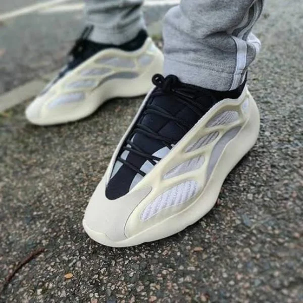 Stylish Adidas Yeezy 700 V3 Shoes Dark In Glow For Men (SUP3237) - stayhit.in Stylish Adidas Yeezy 700 V3 Shoes Dark In Glow For Men (SUP3237) - stayhit.in