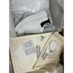 Stylish Alexander Mcqueen Sneakers White With All Accessories For Men (SUP1121) - stayhit.in