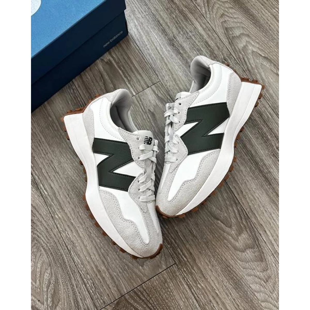 Stylish New Balance 327 Shoes Moonbeam Green For Men (SUP3456) - stayhit.in