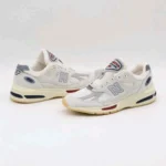 Stylish New Balance 991 V2 Shoes Vintage Sport For Men (SUP1861) - stayhit.in