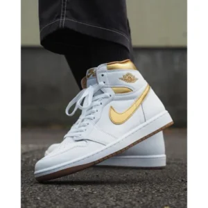 Stylish Nike Air Jordan 1 Shoes Retro High Og Metallic Gold For Men (SUP3468) - stayhit.in