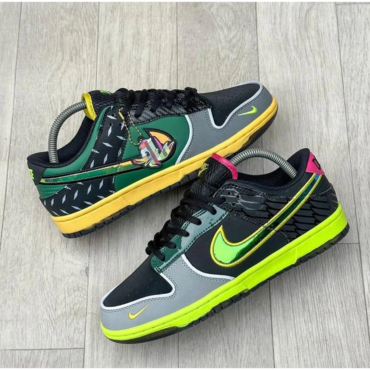 Stylish Nike Dunk Low Shoes What The Duck University For Men (SUP3479) - stayhit.in