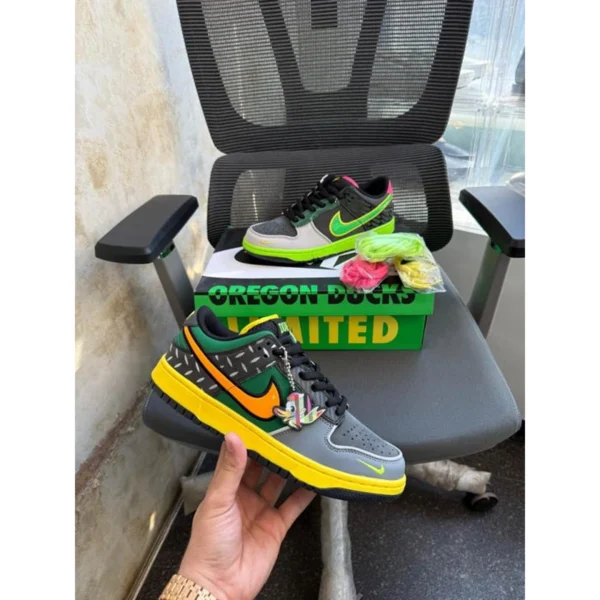 Stylish Nike Dunk Low Shoes What The Duck University For Men (SUP3479) - stayhit.in