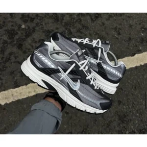 Stylish Nike Initiator Anthracite Shoes Smoke Grey For Men (SUP3465) - stayhit.in