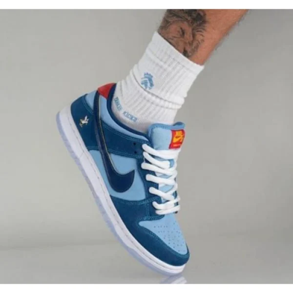Stylish Nike Sb Dunk Low Shoes For Men (SUP1375) - stayhit.in