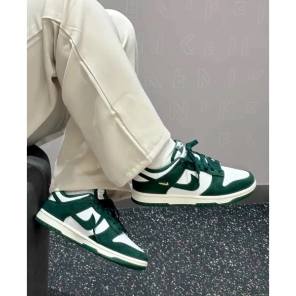 Stylish Nike Sb Dunk Low Shoes Gorge Green Mini Swoosh For Men (SUP1701) - stayhit.in Stylish Nike Sb Dunk Low Shoes Gorge Green Mini Swoosh For Men (SUP1701) - stayhit.in
