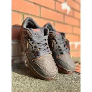 Stylish Nike Sb Dunk Low Shoes Krampus For Men (SUP3059) - stayhit.in