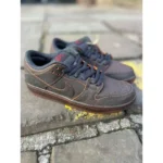 Stylish Nike Sb Dunk Low Shoes Krampus For Men (SUP3059) - stayhit.in