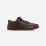 Stylish Nike Sb Dunk Low Shoes Krampus For Men (SUP3059) - stayhit.in