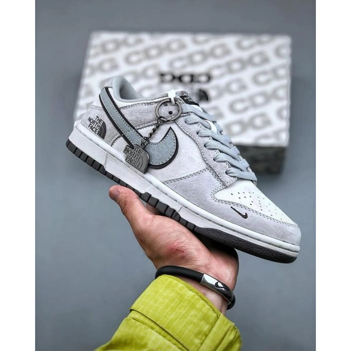 Stylish Nike Sb Dunk Low X North Face Shoes For Men (SUP3005) - stayhit.in Stylish Nike Sb Dunk Low X North Face Shoes For Men (SUP3005) - stayhit.in