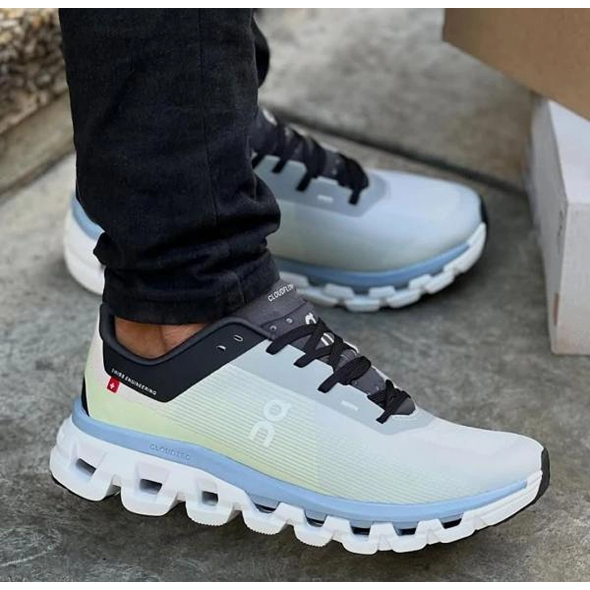Stylish On Cloudflow 4 Shoes Light Glacier Chambray For Men (SUP3240) - stayhit.in Stylish On Cloudflow 4 Shoes Light Glacier Chambray For Men (SUP3240) - stayhit.in