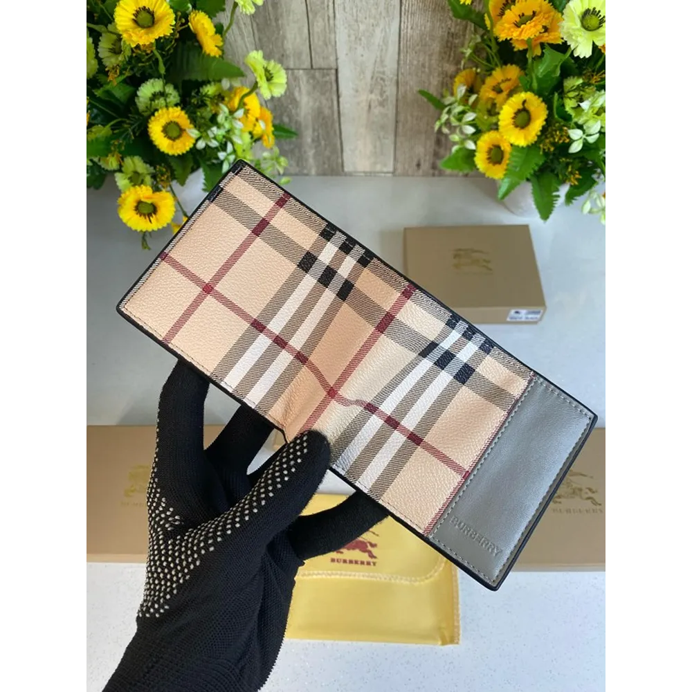 Burberry Wallet For Men (SUP521) - stayhit.in Burberry Wallet For Men (SUP521) - stayhit.in