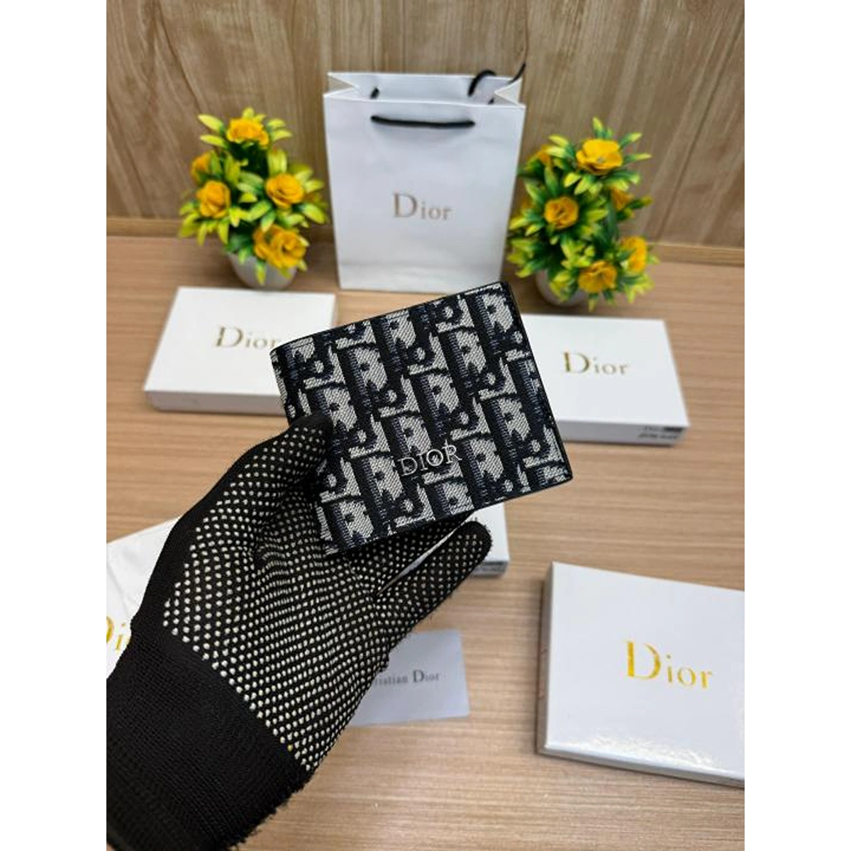 Imported Dior Wallet For Men (BOT4116) - stayhit.in Imported Dior Wallet For Men (BOT4116) - stayhit.in