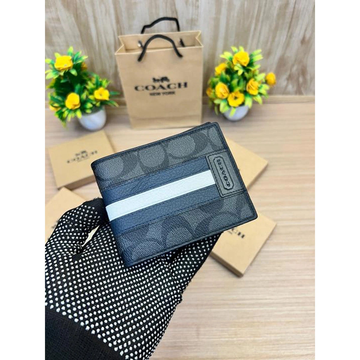 Premium Coach Wallet For Men (BOT4094) - stayhit.in Premium Coach Wallet For Men (BOT4094) - stayhit.in