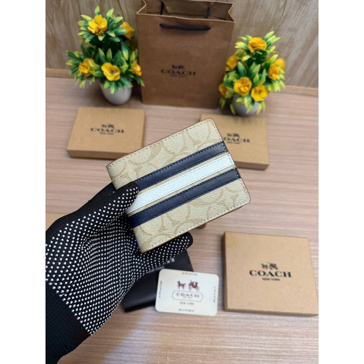 Premium Coach Wallet For Men (BT146) - stayhit.in Premium Coach Wallet For Men (BT146) - stayhit.in