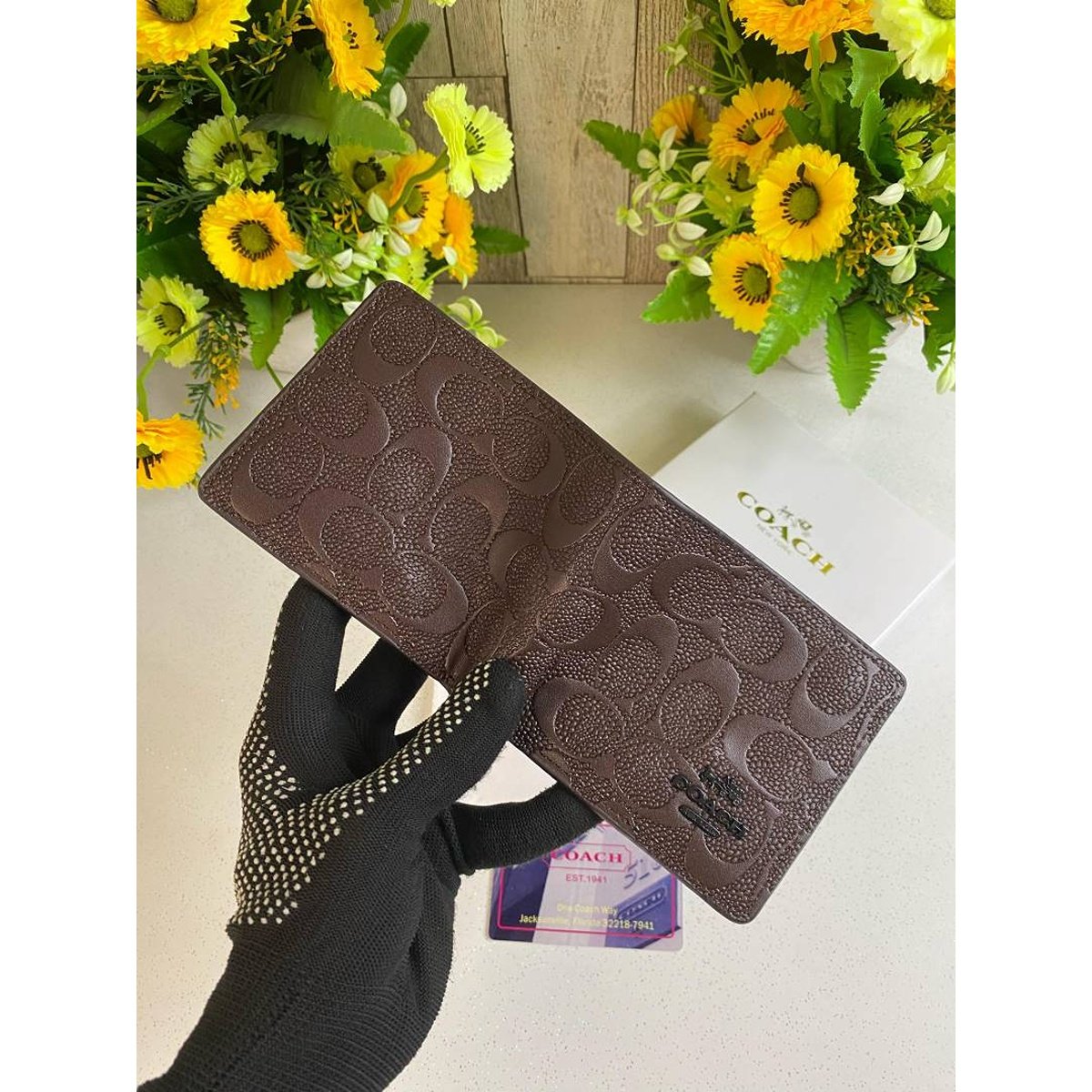 Premium Coach Wallet With Og Box Dust Bag Card For Men (BT154) - stayhit.in Premium Coach Wallet With Og Box Dust Bag Card For Men (BT154) - stayhit.in