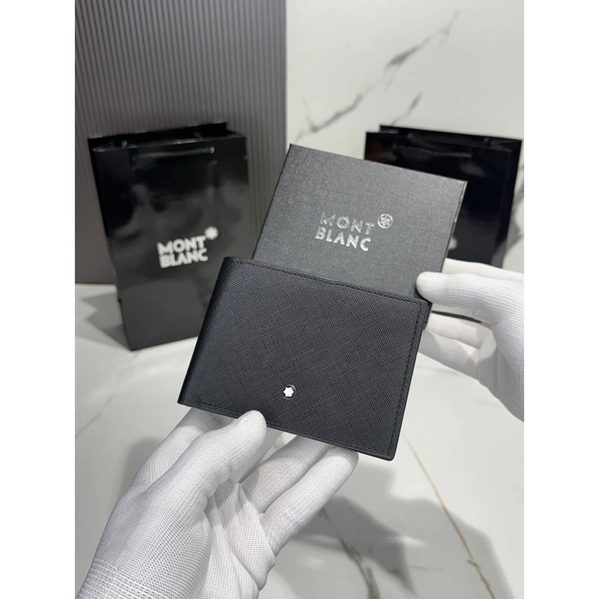 Premium Mont Blanc Wallet For Men (BOT4095) - stayhit.in Premium Mont Blanc Wallet For Men (BOT4095) - stayhit.in