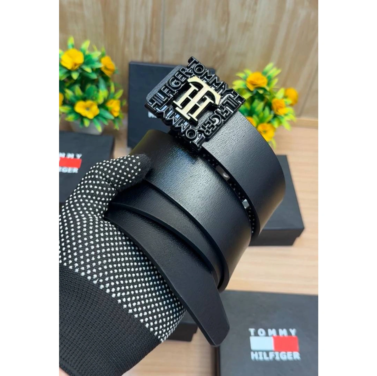Premium Tommy Hilfiger Belts For Men (DW262) - stayhit.in Premium Tommy Hilfiger Belts For Men (DW262) - stayhit.in