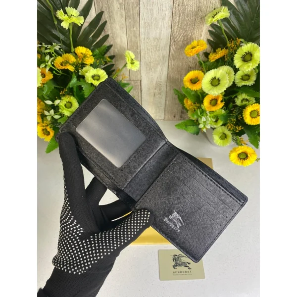 Stylish Burberry Wallet With Og Box Dust Bag Card For Men Stylish Burberry Wallet With Og Box Dust Bag Card For Men