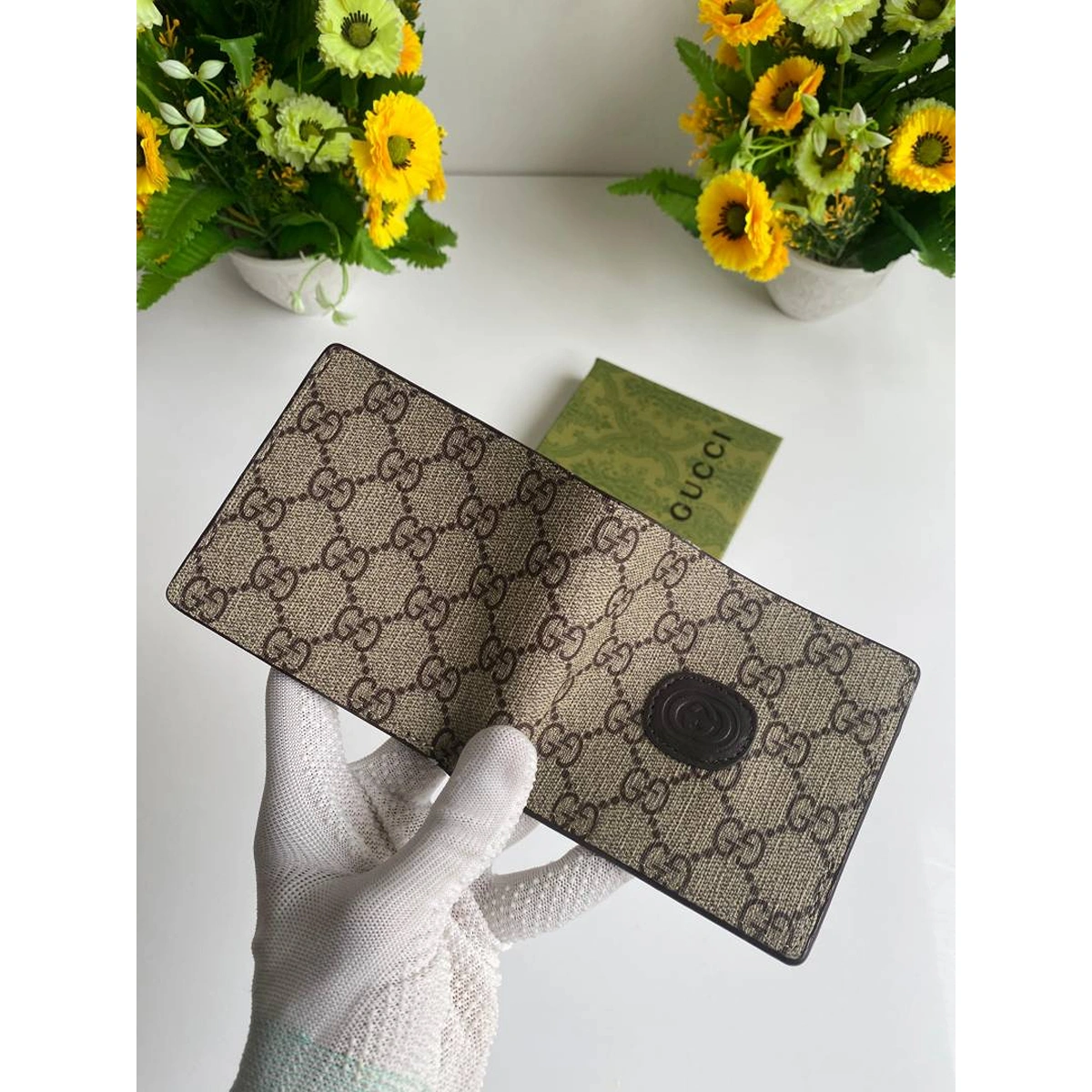 Stylish Gucci Wallet With Og Box All Accessories For Men (DW105) - stayhit.in