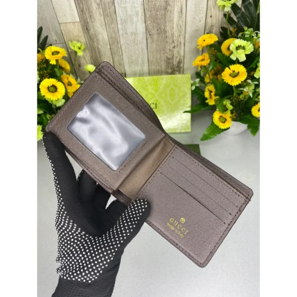 Stylish Gucci Wallet With Og Box Dust Bag For Men Stylish Gucci Wallet With Og Box Dust Bag For Men