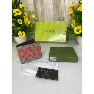 Stylish Gucci Wallet With Og Box Dust Bag For Men